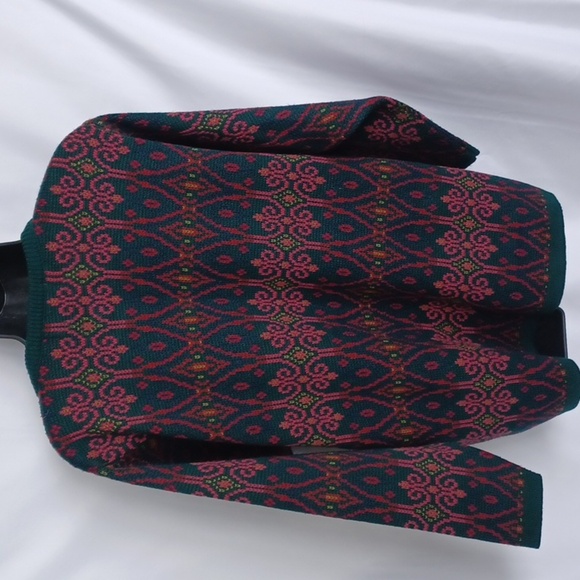 Pitlochry of Scotland Shetland Wool Fair Isle Cardigan sweater, M, 21"PTP, 26"L - Picture 4 of 6